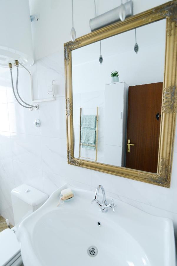 Apartment Glicinija ザダル エクステリア 写真