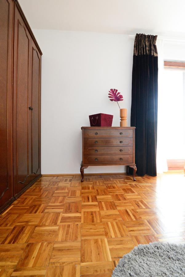 Apartment Glicinija ザダル エクステリア 写真