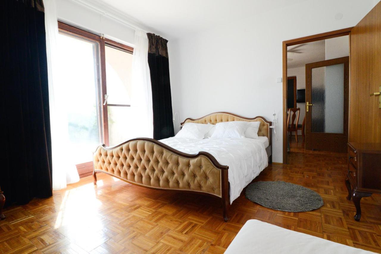 Apartment Glicinija ザダル エクステリア 写真